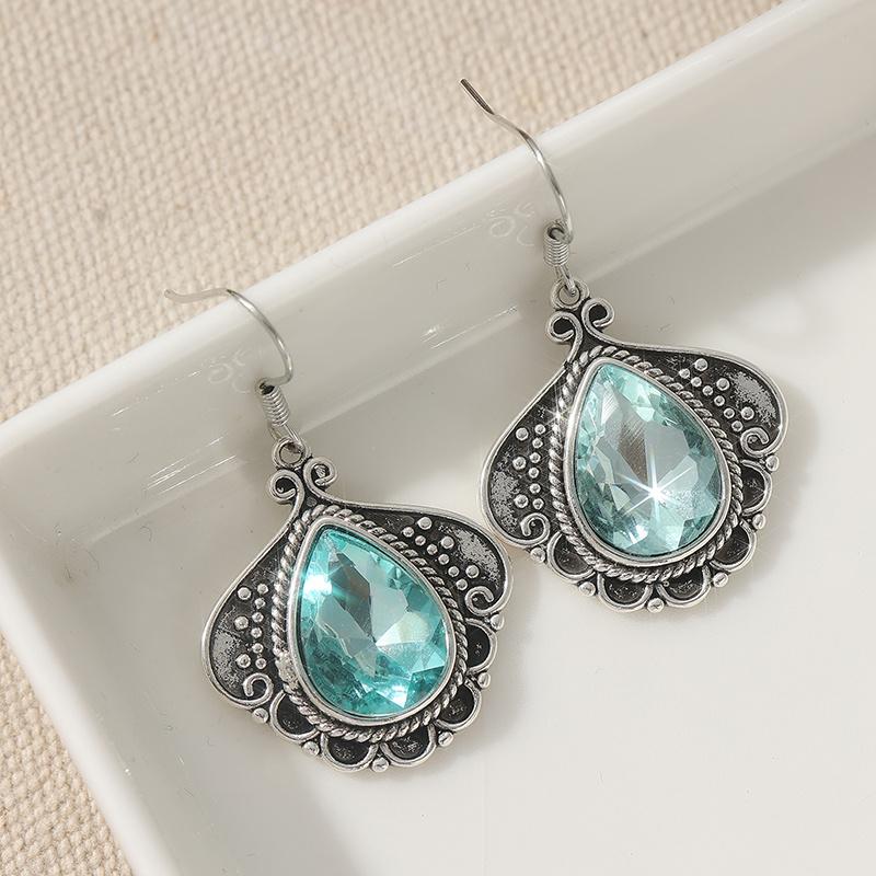 Exquisite Retro Wassertropfen Blau Synthetischer Zirkonia Anhänger Ohrringe für Damen Elegante Schmuckaccessoires Passend für Bankettgeschenke