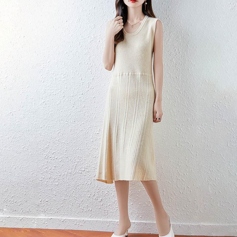 Autumn/Winter U-neck Waist-cinching Sleeveless 100% Pure Wool Vest Dress - Elegant, Fashionable, Slimming, Solid Color.