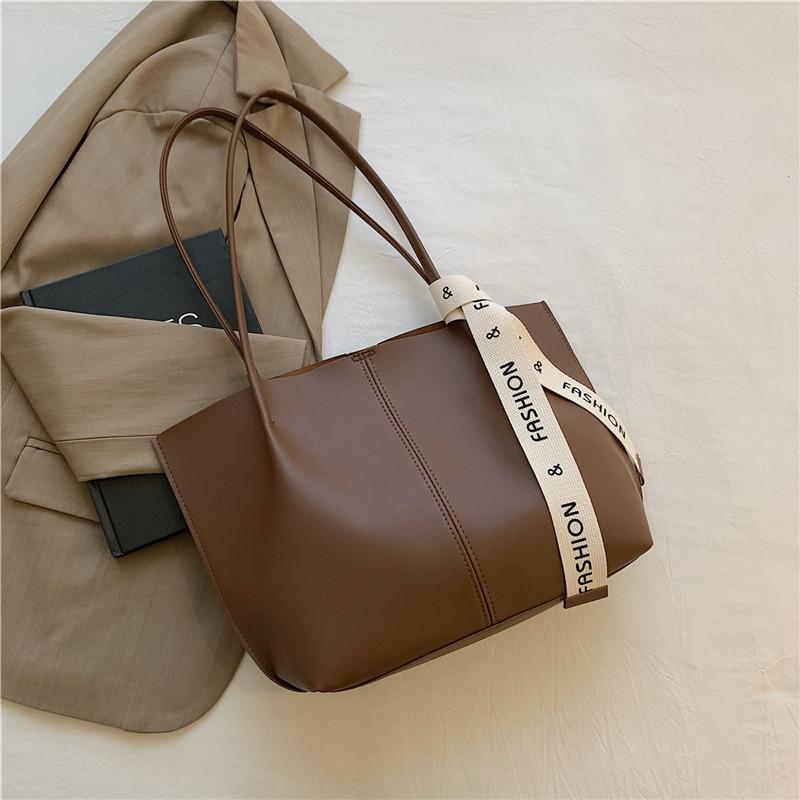 

Retro shoulder bag 2025 early autumn new casual women tote bag fashionable large-capacity handbag