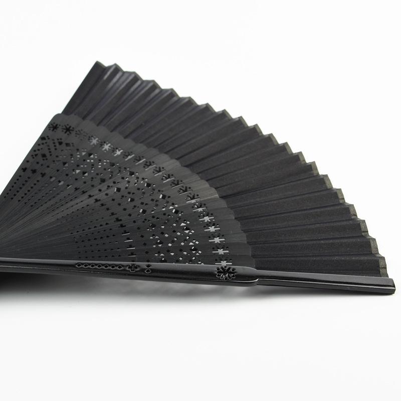 Mit schwarzer Seidenfarbe ausgehöhlter handgehaltener Cheongsam-Tanz für Sommerfrauen im japanischen Stil