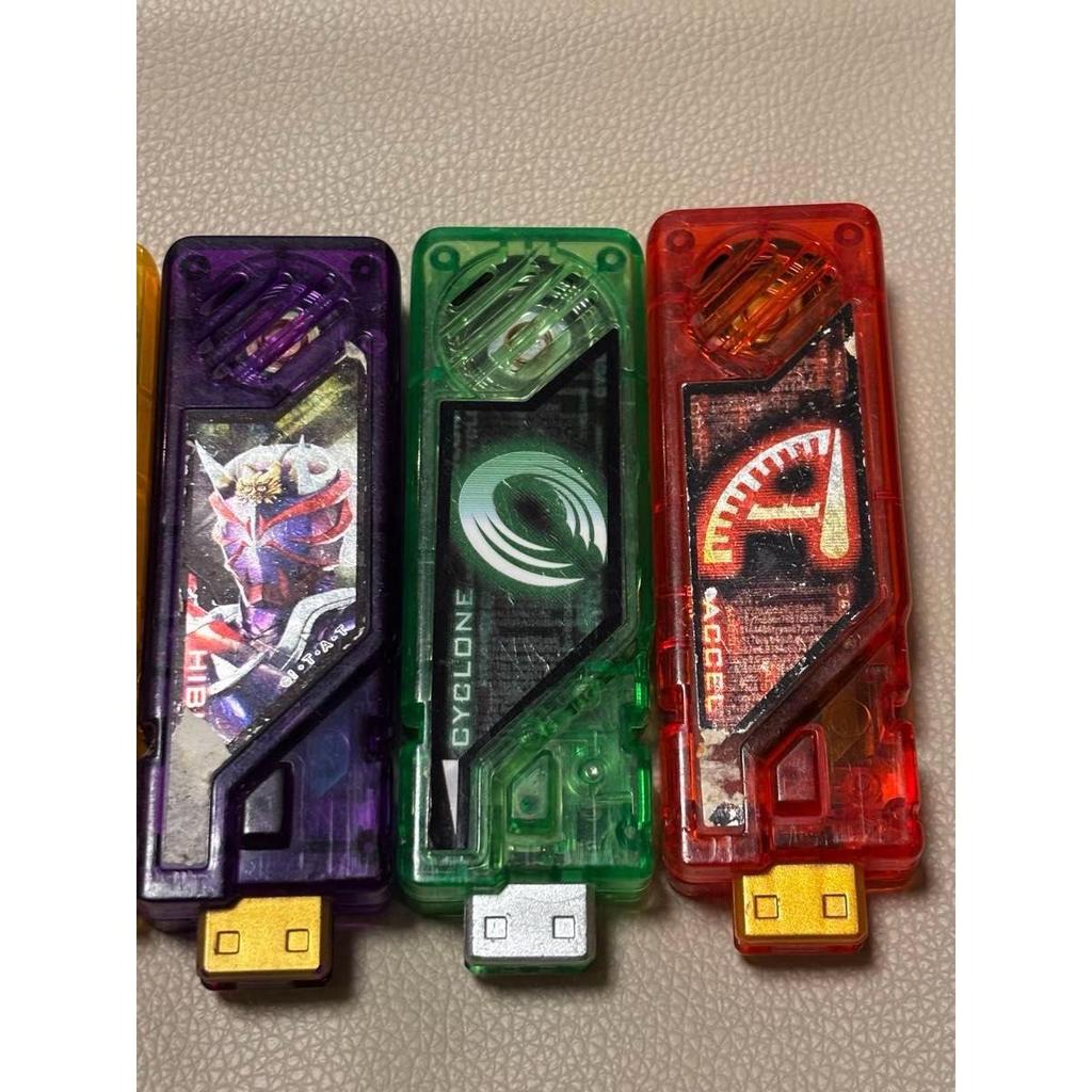 Used Kamen Rider W Transformation Belt Gaia Memory DX Accelerator Driver Heat Metal Figure