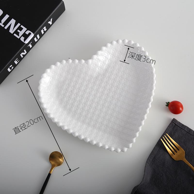 White Ceramic Heart Plate Delicate Salad Dessert Bowl Multi-Grid Snack Bowl Creative Peach Heart Cake Breakfast Plate Tableware