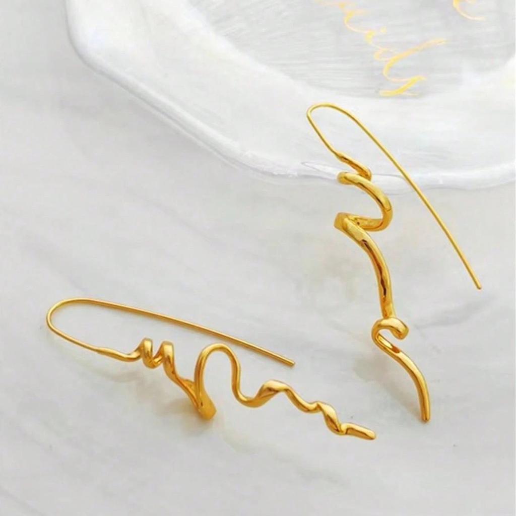 Chic Wave Drop Earrings Statemen Curved Gold/Copper Color Simple Design Earrings For Women's Daily Wear
