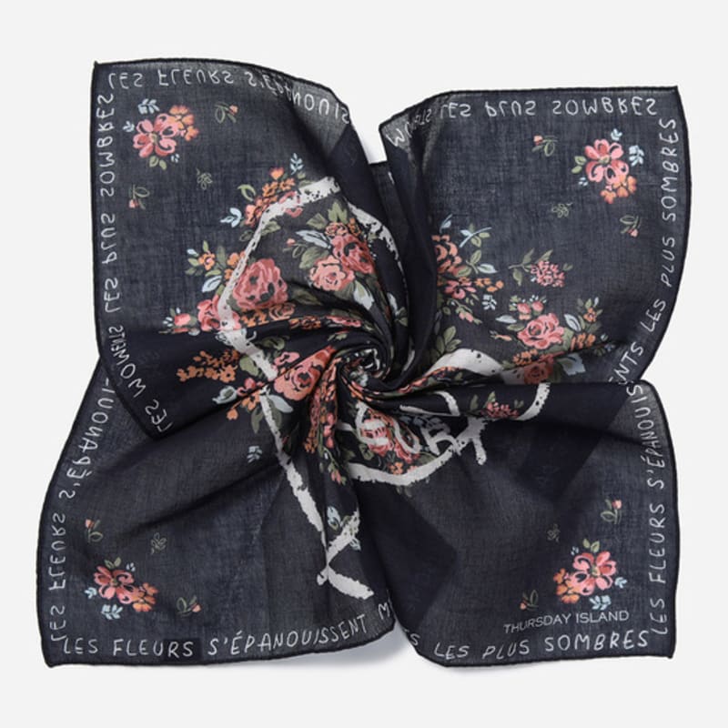 Thursday Island Heart Flower Bandana_T256MHC142W