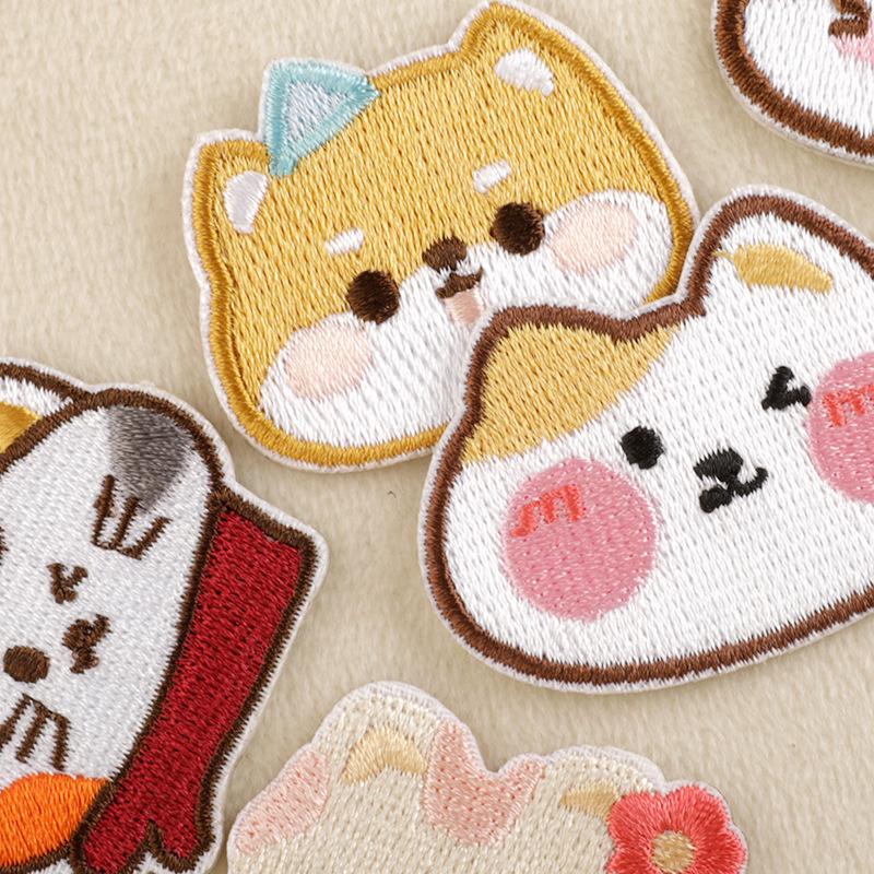 Korea Wappen Cartoon Animal Embroidery Self-Adhesive Patch for DIY Clothing & Accessories