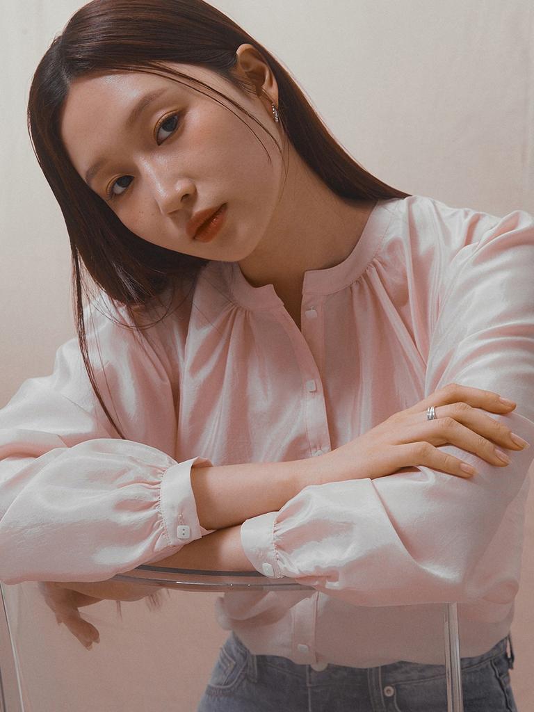 SPNK Glossy Round Blouse_Peach