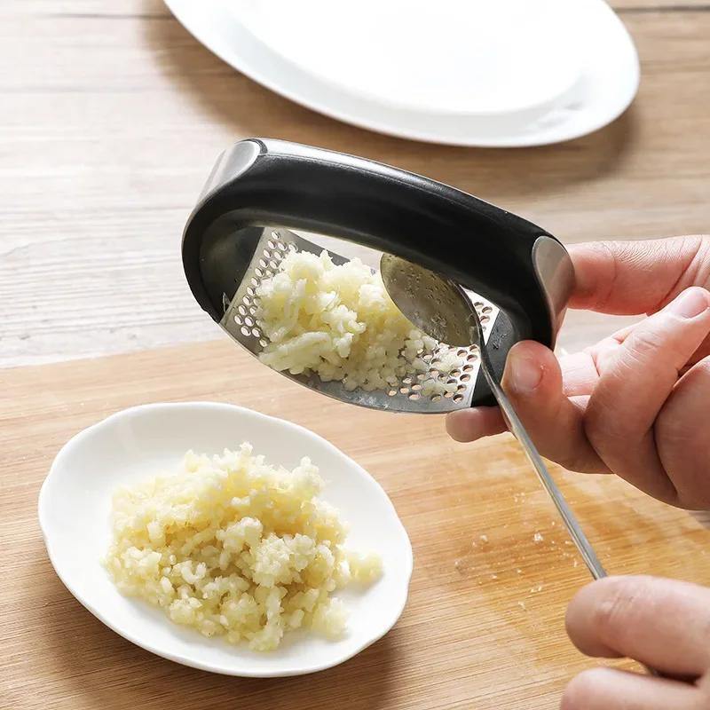 Stainless Steel Garlic Press Manual Garlic Pliers Garlic Cutting Tools Scimitar Fruit Vegetables Cooking Kitchen Gadgets Dining
