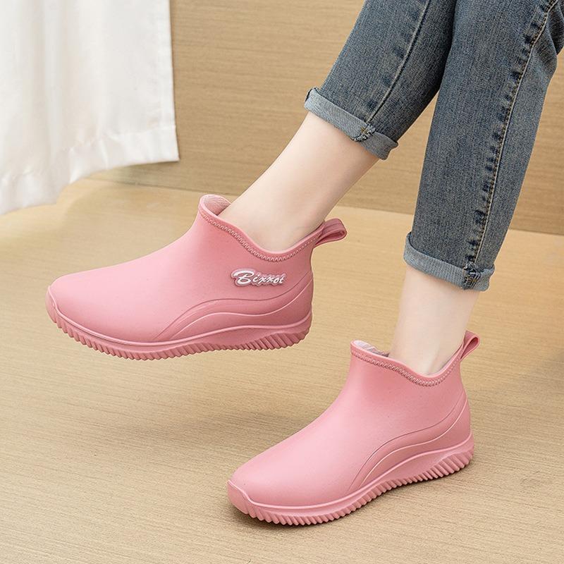 Short Rain Shoes Women's New Fashion Couple Rain Boots Non-slip Waterproof Shoes Soft Sole Wear-resistant Work Water Boots Rubber Shoes