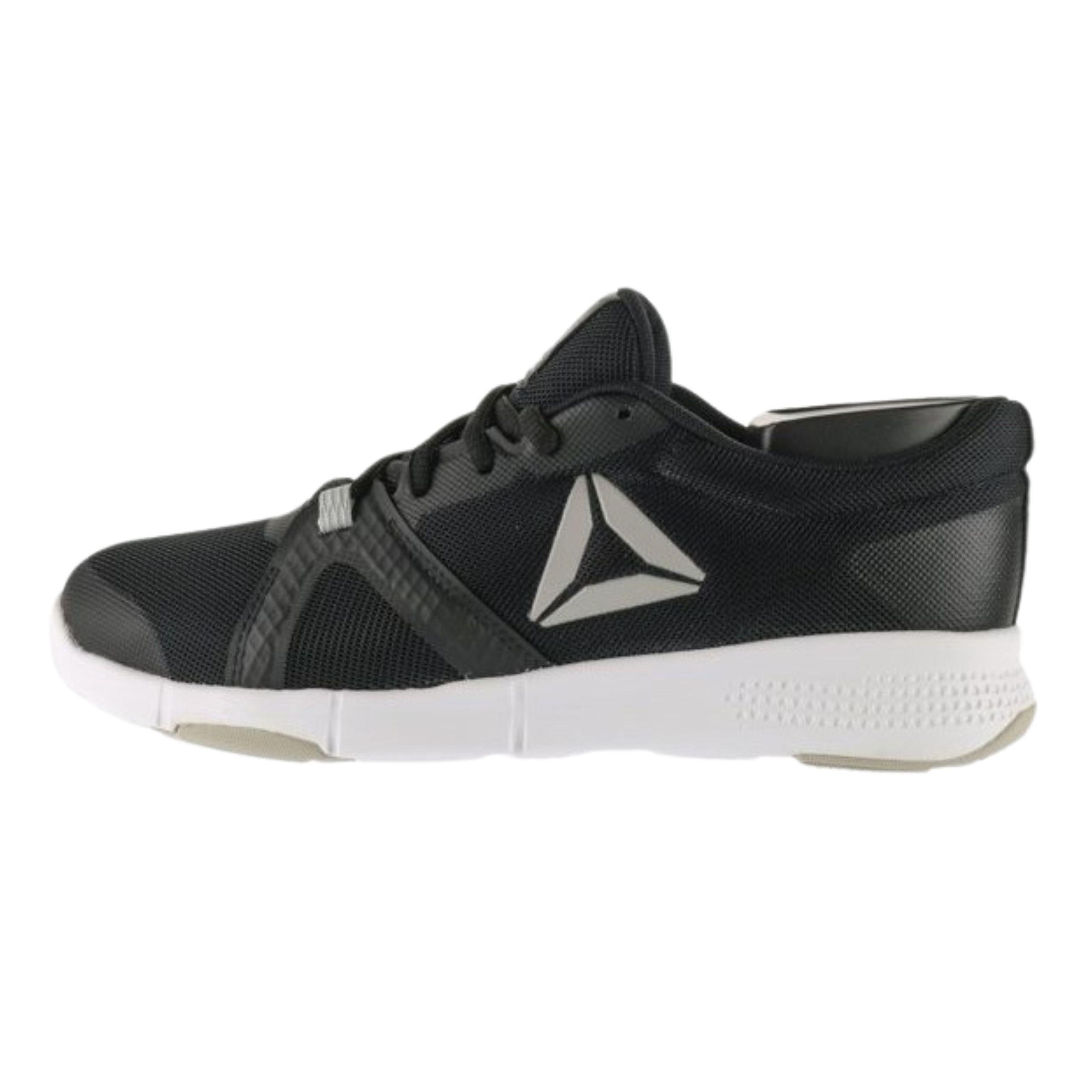 

Женские спортивные кроссовки Reebok BS5288 Flexile черные р. 35,5 35,5 чёрный