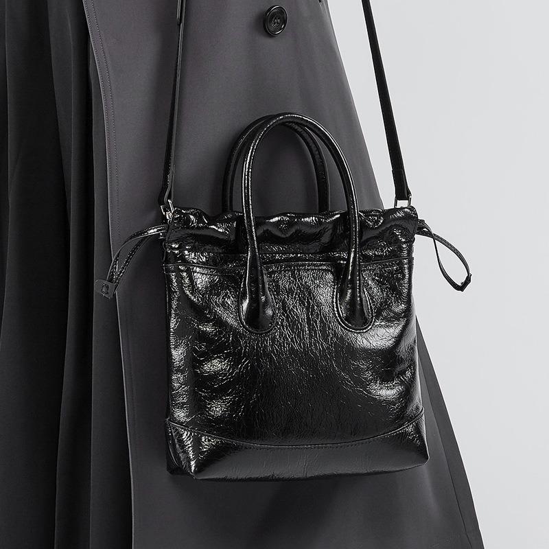 Song Niche First Layer Cowhide Retro Drawstring Handbag Shoulder Crossbody Bucket Bag Pleated Bag Genuine Leather Women's Bag