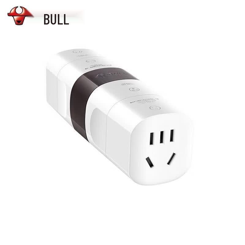 BULL Universal Travel Adapter