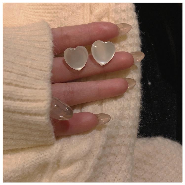 

S925 Elegant White Moonstone Cat s Eye Stud Earrings - High-End French Fairy Style