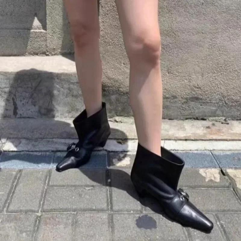 Fashion Fashion Snap Pointed Toe Low Heel Booties Women Spring and Autumn New Outside Wear Metal Buckle Sleeve Single Boots