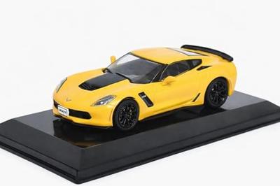 Corvette Diecast Model 1/43 CORVETTE Z06 2017 (Yellow) with Case [Parallel Import]