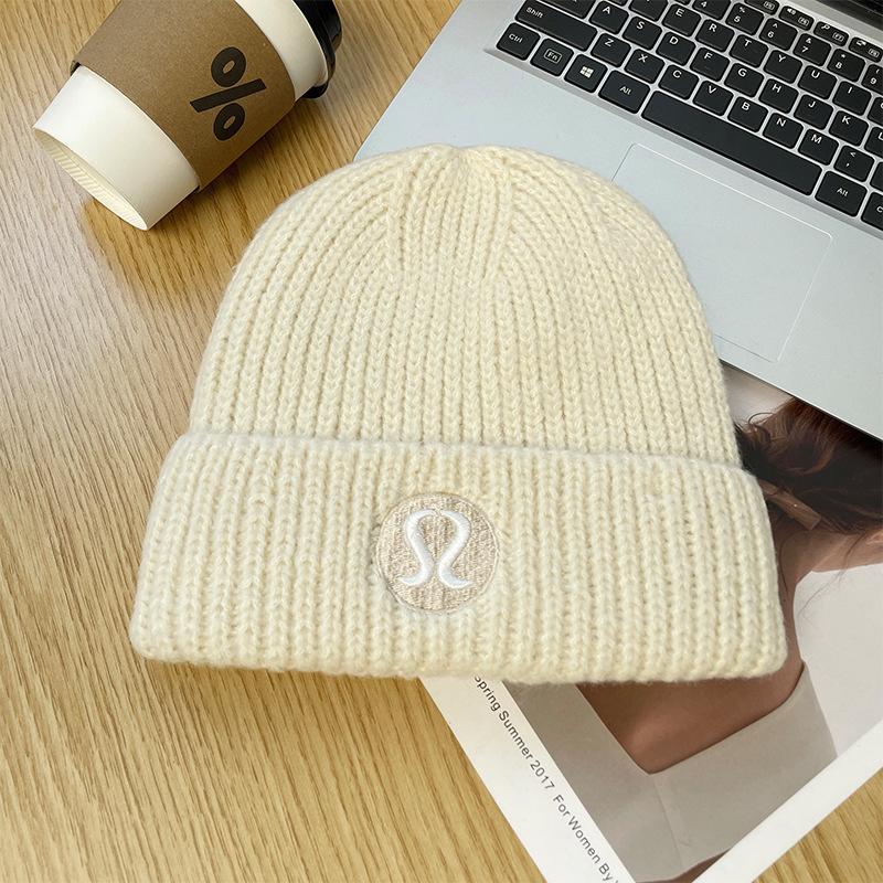 Korean Style All match Knitted Hat Warm Ear Protection Pullover Hat for Women Autumn and Winter Personalized Cold Hat Thickened Plush Hat Small Face