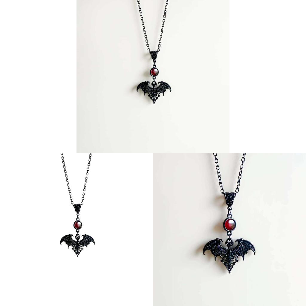 Gothic Vampire Bat Pendant Necklace With Alloy Geometric Design For Party Wear