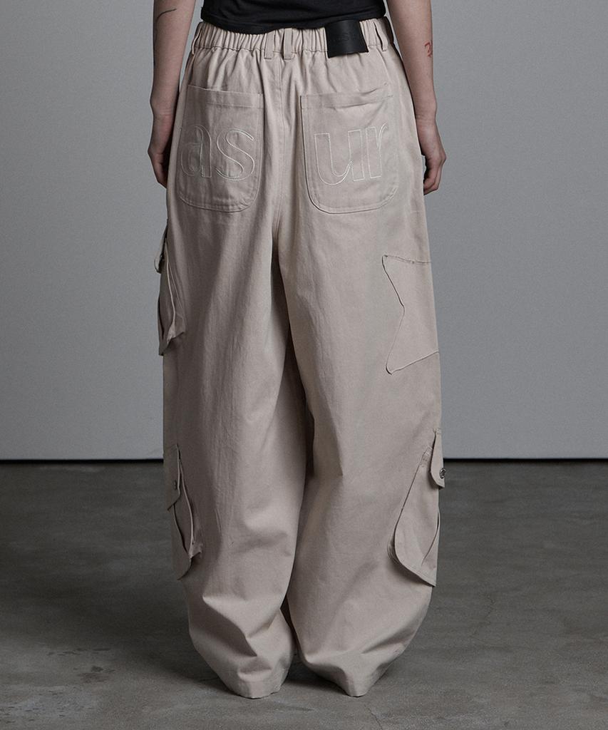 Aejeuyua Au Patched Pocket Cotton Pants Beige