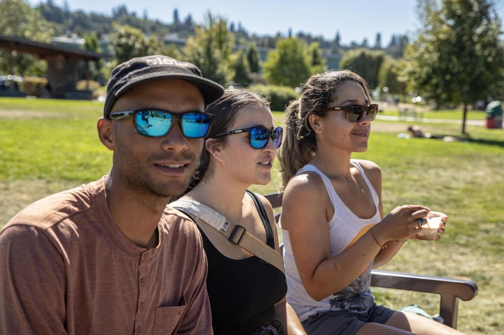 Sunglasses SASHAY Blue One Size [SUNCLOUD]