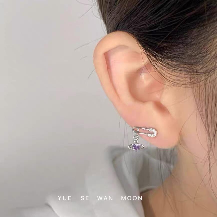 Versatile Titanium Saturn Stud Earrings – Super Shiny, Sleep-Friendly, Japanese-Korean Style for Cartilage or Piercing