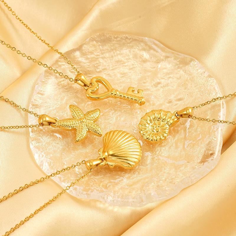 Simple Love Key Necklace Female Shell Starfish Necklace Trend Titanium Steel Collarbone Chain