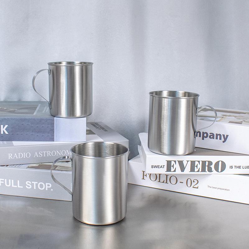 304 stainless steel water cup with handle random cup camping outdoor single-layer coffee cup beer cup large-capacity mouth cup