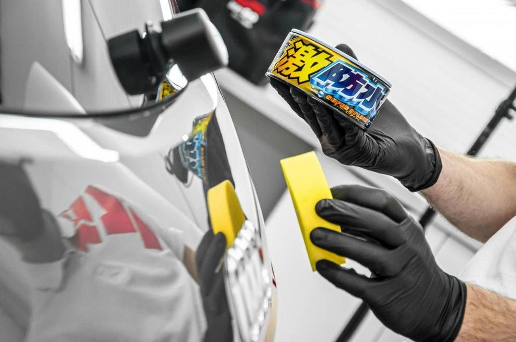 SOFT99 Ultra Waterproof Dark for Protecting and Polishing Automotive Includes Sponge Wax, & Metallic, 300g, Paint, (Product Code 00347)