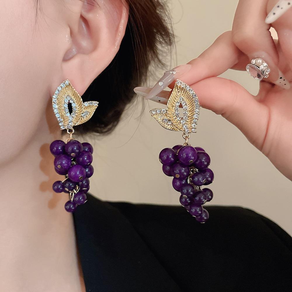Imitation Fruit Purple Beaded Earrings Light Luxury Vintage Earrings Grape Stud Earrings  Gifts