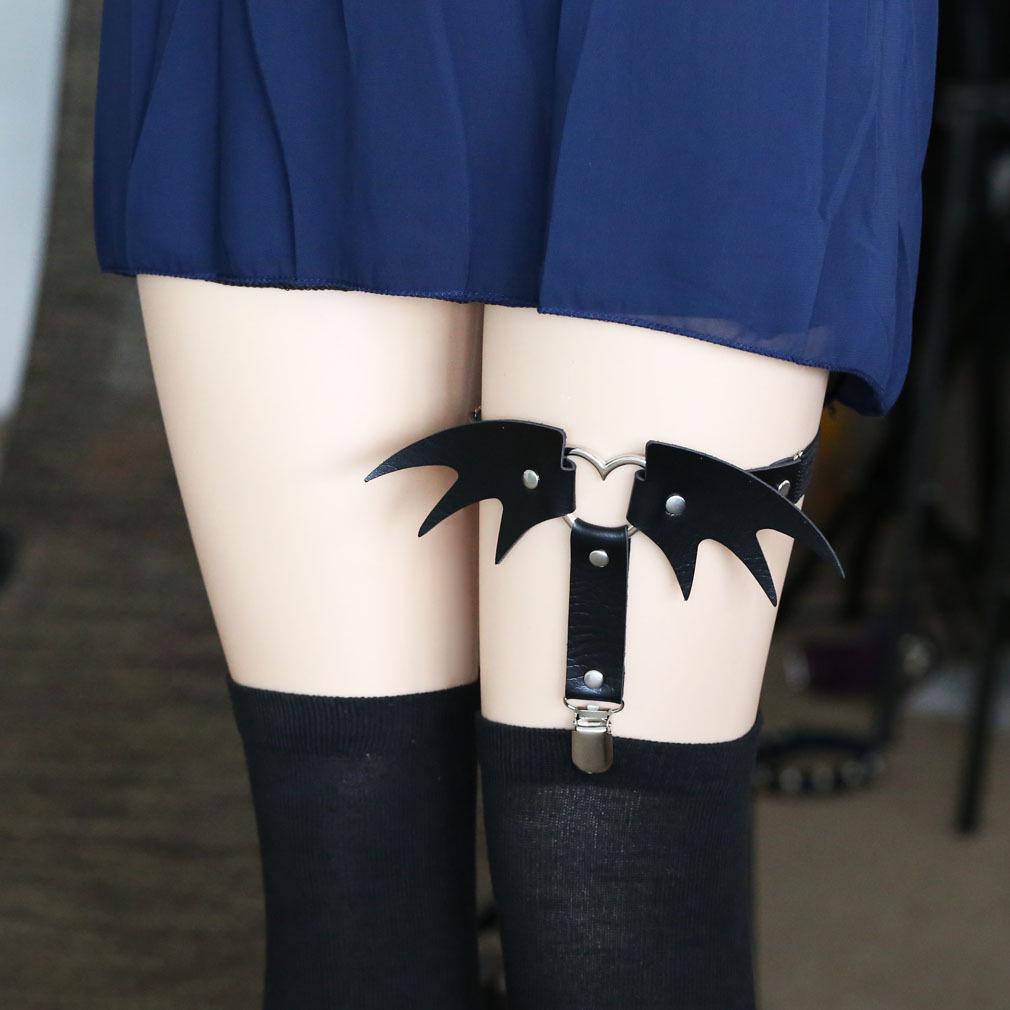 Punk Heart Leather Garter Belt with Wings - Street Style Nightclub Halloween Leg Jewelry Clip
