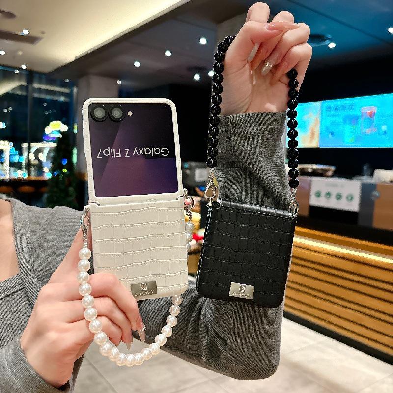 Samsung Z Flip7 Case - Crocodile Texture, Folding Screen, Pearl Bracelet, Scratch-Resistant, Hard Protection