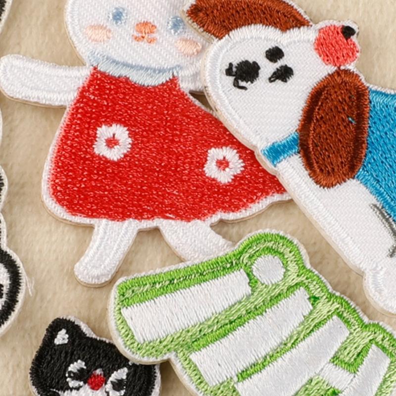 7 Pcs Dogs Sew On/Iron On Patches Cartoon Cats Embroidered Patches Rabbits Sewing Patches for Backpacks Decorations