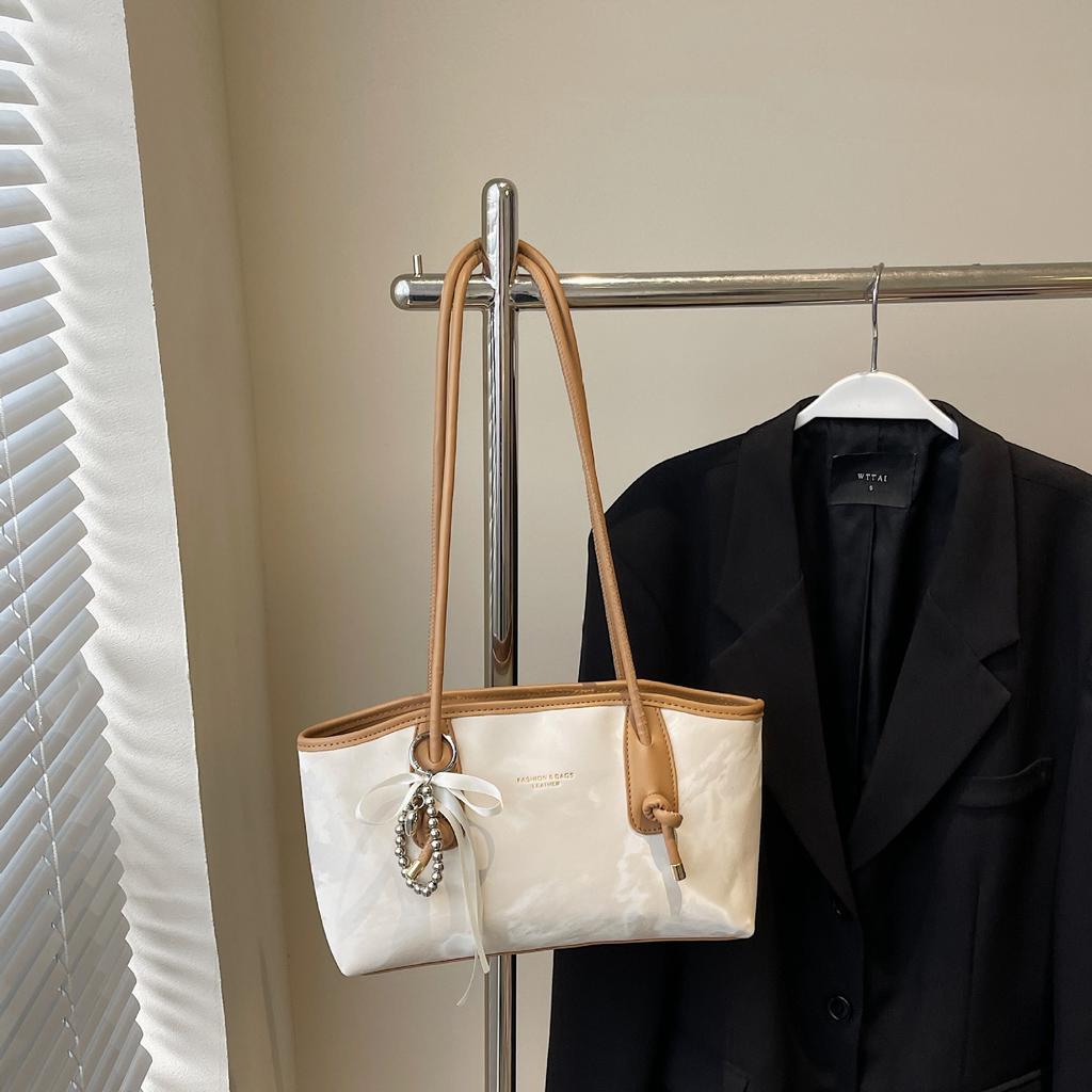 Tasche mit großem Fassungsvermögen Damen Sommer vielseitig neu Nischendesign Schulter Achseltasche lässige Pendler Tragetasche