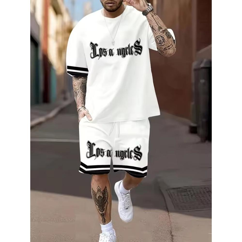 The Summer New Men's Suit Features a Retro Teddy Bear Printed Round-neck T-shirt and Shorts, Knitted Polyester Men's Wear