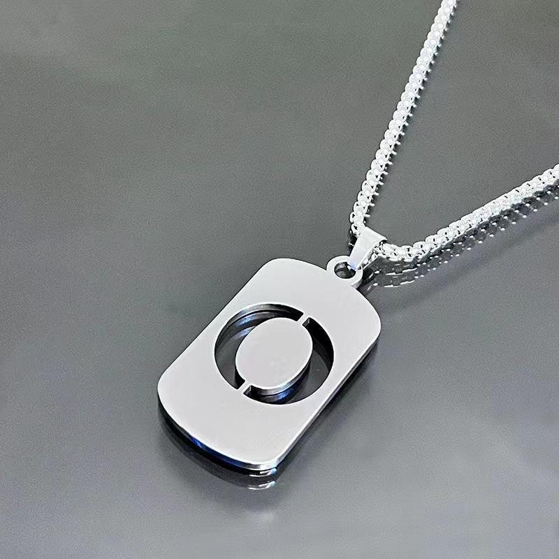 Collar de acero y titanio con 26 letras: Accesorio Unisex para Estudiante y Pareja - Diseño Minimalista y Moderno KTJ