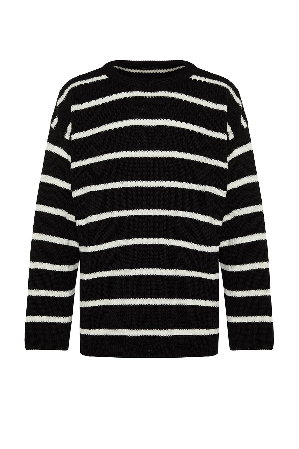 

Свитер - Зеленый - Оверсайз