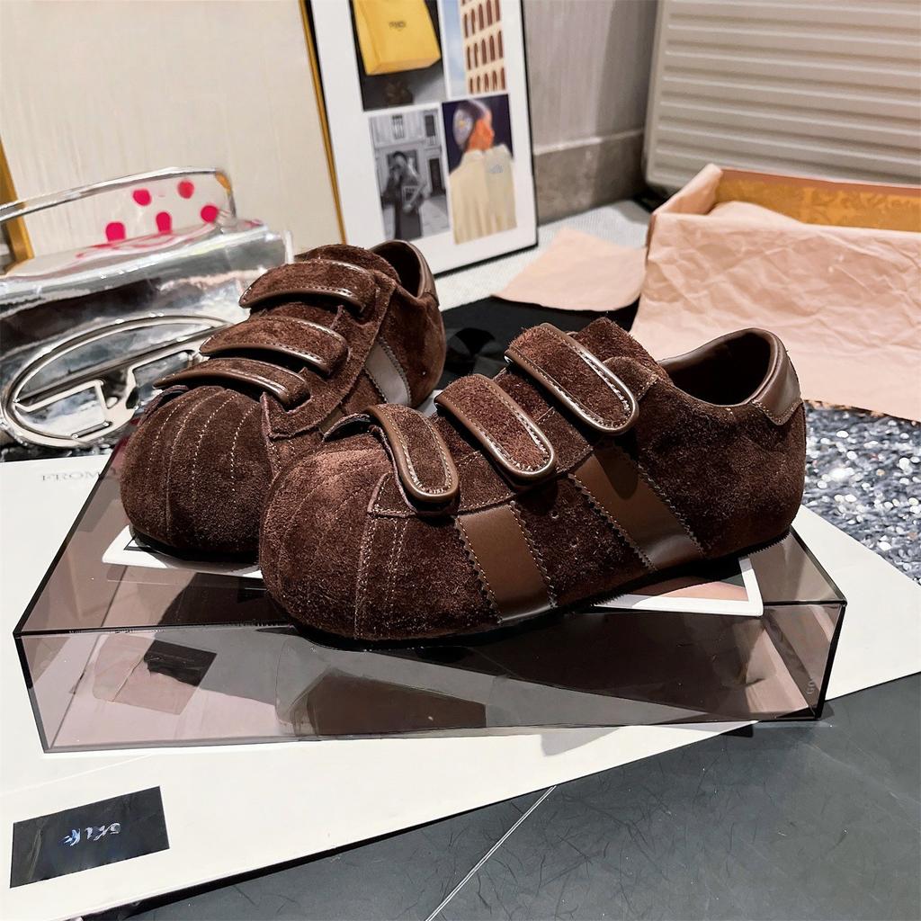 2025 Autumn New Matte Velcro Kapibara Big Head Casual Board Shoes German Training Shoes Flat Single Shoes Women