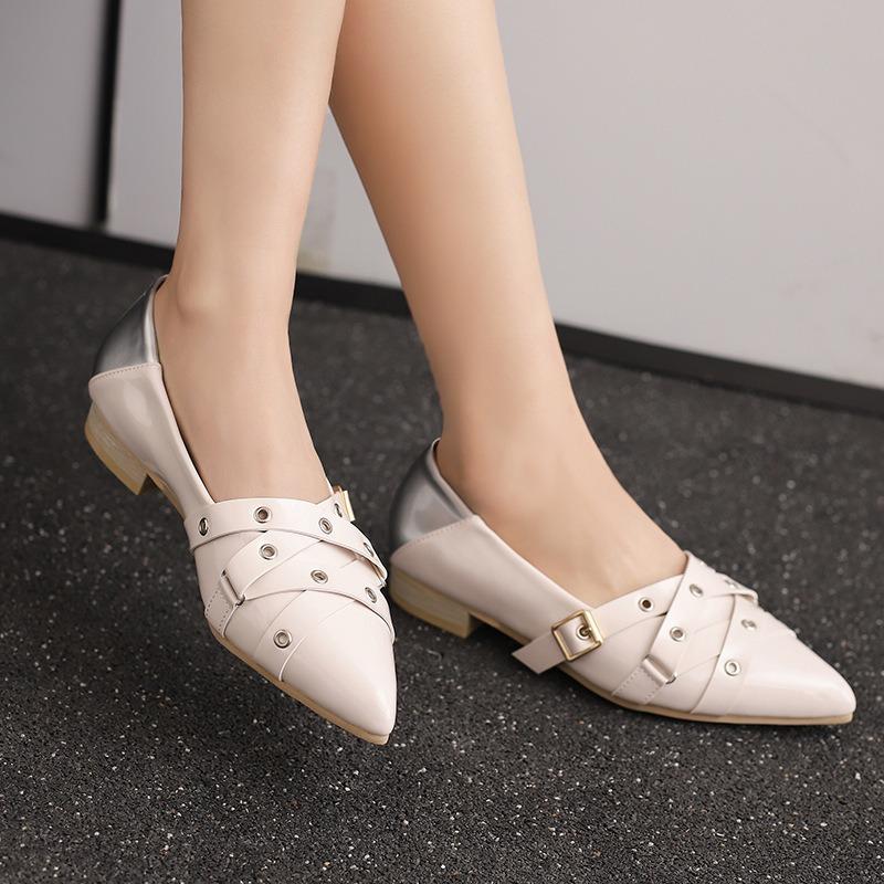 Spring Pointed Women's Shoes Flat-soled Single Shoes Rivet Belt Buckle Commuting Versatile Temperament Women's Single Shoes Comfortable College Style