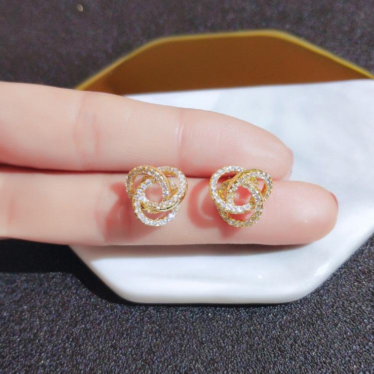 Full Diamond Design Stud Earrings Women'S Exquisite Small Earrings Women'S French Romantic Fairy Earrings