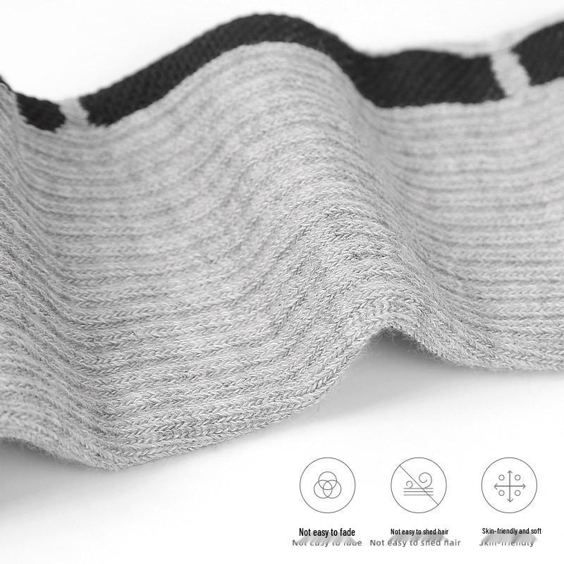 Thickened Non-Slip Mid-Calf Terry Socks: Warm, Breathable, Sweat-Absorbing Socks for Men and Women - Perfect for Outdoor Sports and Running