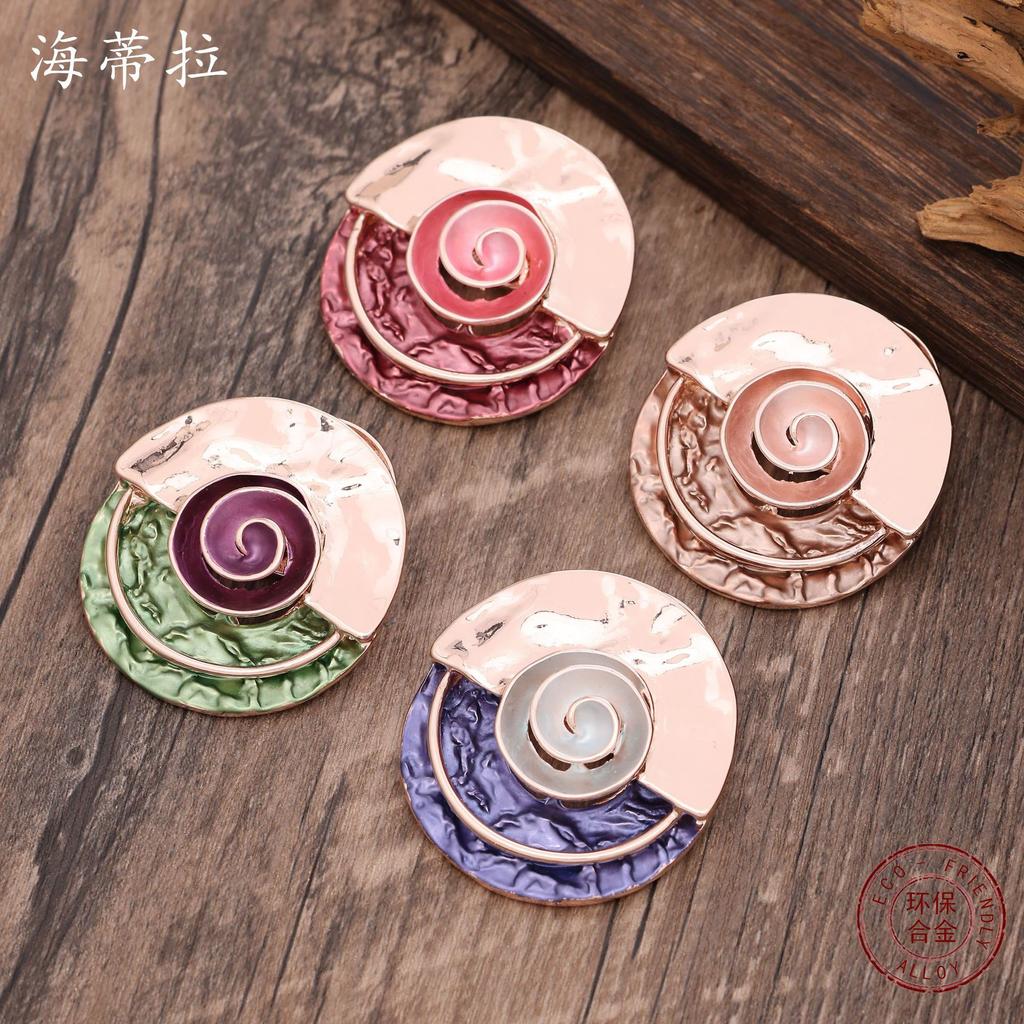 New Round Geometric Compass Magnetic Brooch, Retro Compass Ladies Party Versatile Multifunctional Brooch