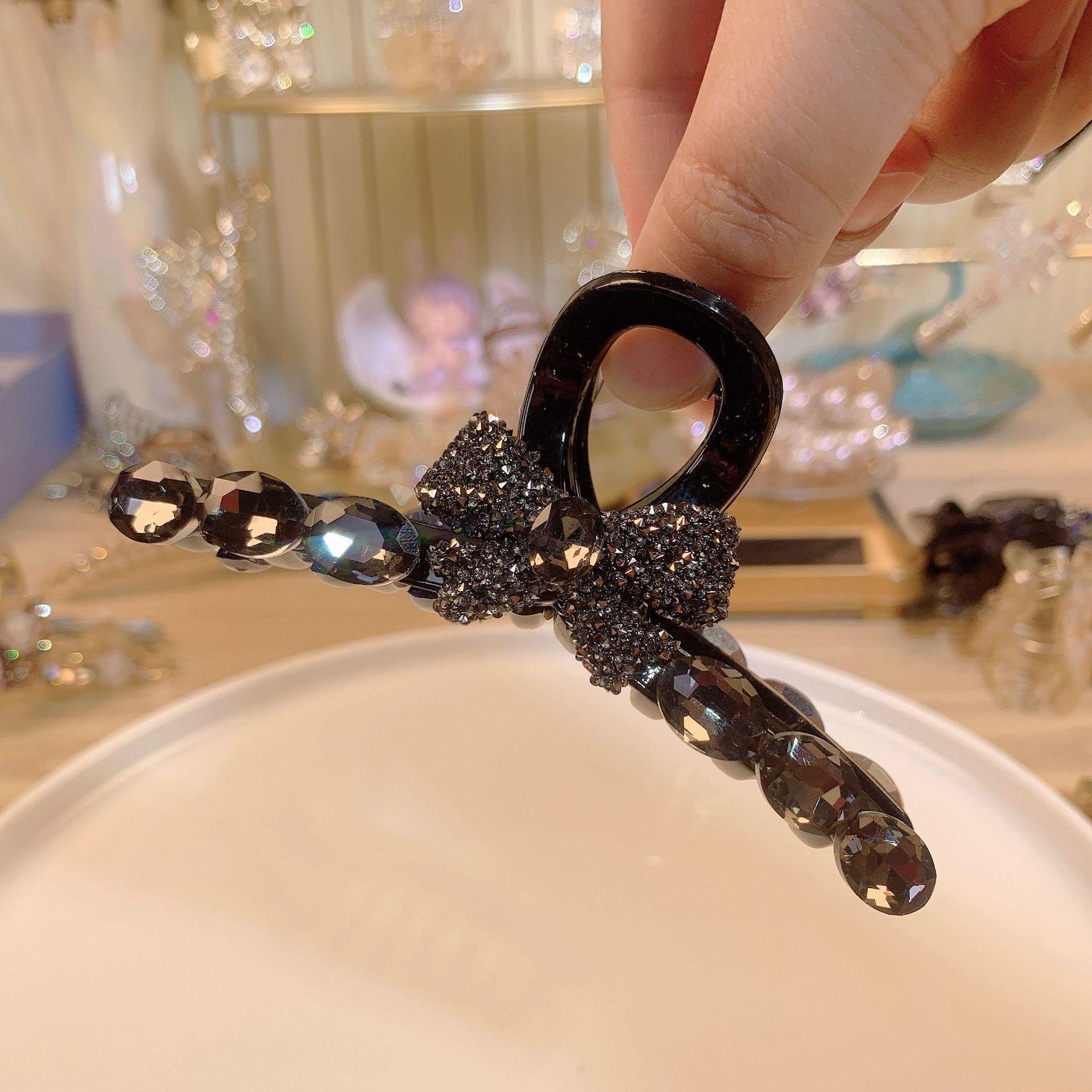 

«Модная заколка для волос с бриллиантовым бантом 2024 года — элегантная большая заколка для женщин»