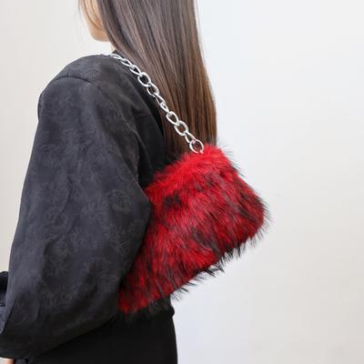 Women's Shoulder Handbags Faux Fur Tote Bag Fluffy Satchel Handbags for Women Evening Handbags Soft Fuzzy Fluffy Shoulder Bag with Chain Strap