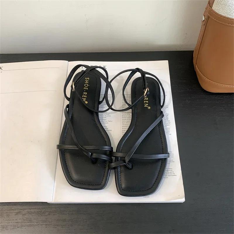 Fashion 2025 Summer Gladiator Women Sandals Fashion Elegant Narrow Band Clip Toe Shoes Ladies Comfort Flats Beach Sandalias