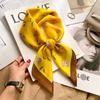 Luxus Design Druck Seide Quadratisches Tuch Für Frau Weiches Satin Haarband Nackenbinde Kopf Hijab Stirnband Foulard Taschenbänder Geschenk Büro