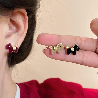 Silbernadel Beflockte Kleine Pferdeohrringe: Exquisites, Vielseitiges, Hochwertiges Light Luxury Design für Damen.
