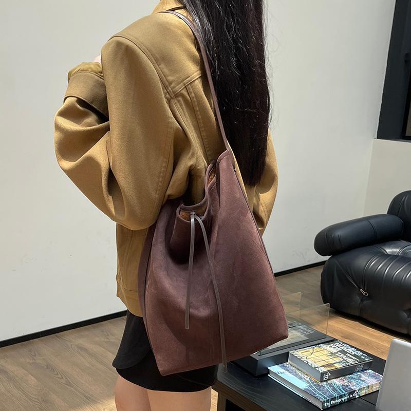 Сумка Премиальная текстура сумка-тоут через плечо сумка-мессенджер легкая роскошь кожаная женская сумка большая вместимость кожаная сумка-ведро темный кофе