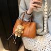 Casual hand bucket bag women's 2025 new fashion versatile shoulder bag high-end messenger women's bag