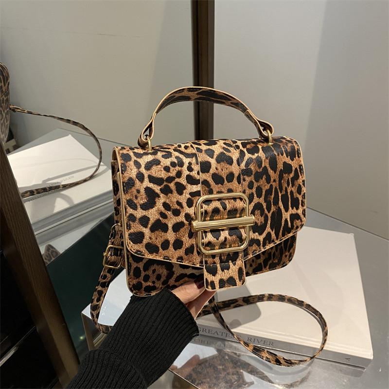 Fashionable Small Square Handbag For Women Modern Street Style In Black And Brown коричневый