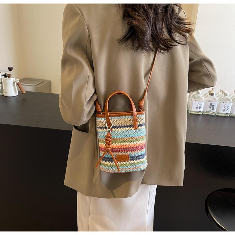 Fashion Portable Striped Women Crossbody Bags Straw Large Capacity Beach Bag Shoulder Bags Ladies Casual Clutch Purse