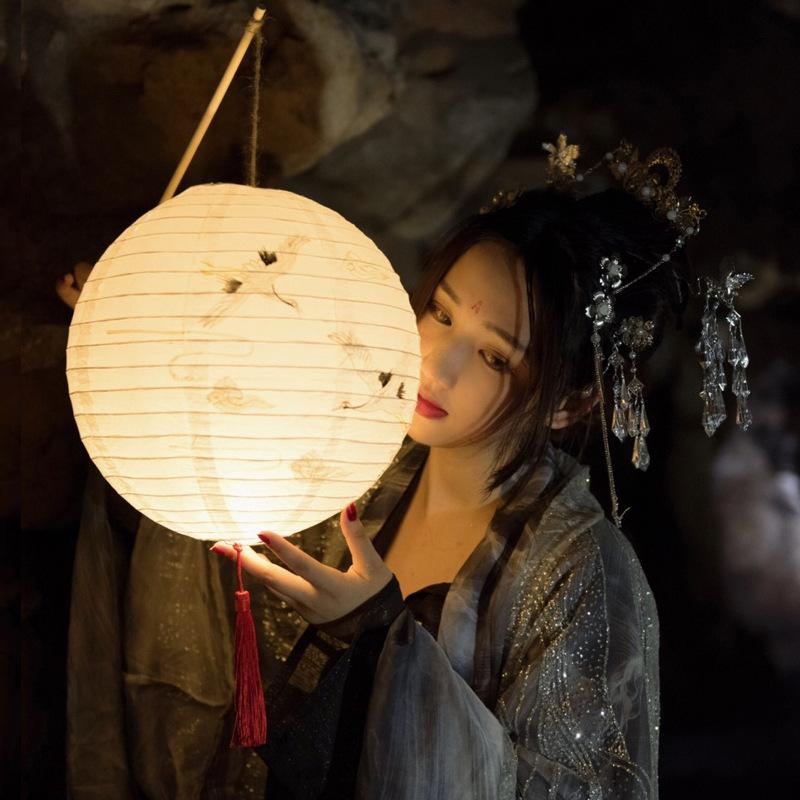 Ancient Style Lanterns: Japanese & Chinese Festive Paper Decorations