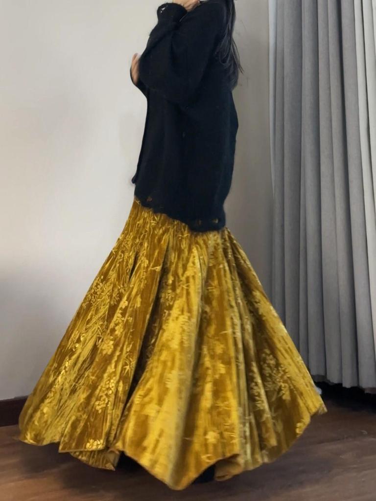 Elegant Chinese Style Velvet Fishtail Skirt - High Waist Autumn/Winter Fashion with Large Hem